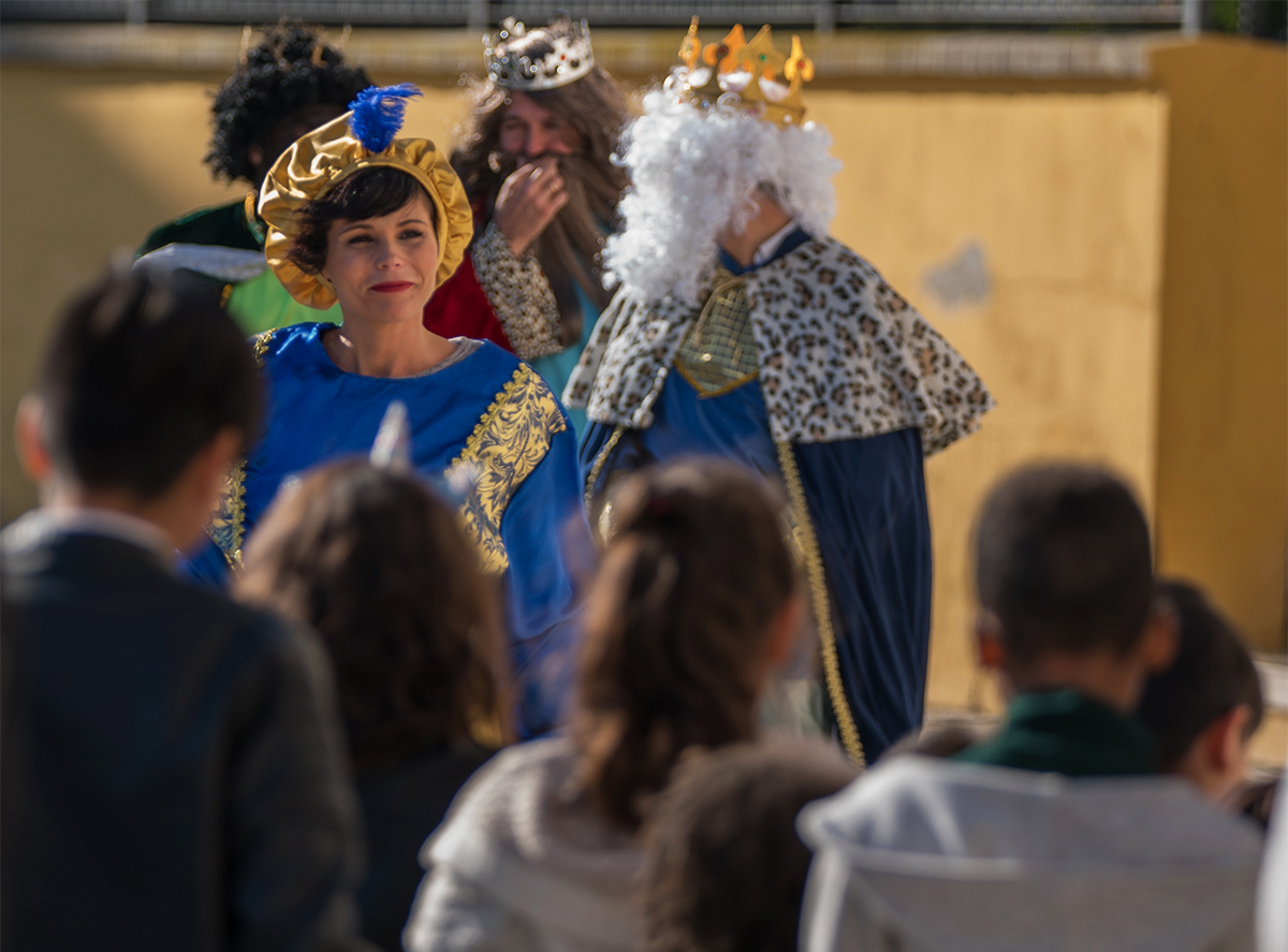 Los Reyes Magos visitan el centro de refugiados de Sevilla