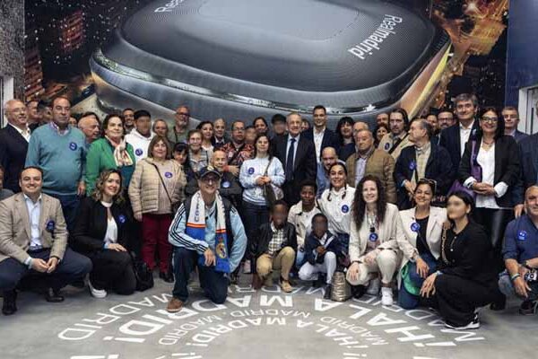 Más de 50 personas cumplen su sueño de ver jugar al Real Madrid gracias a Corazón y Manos